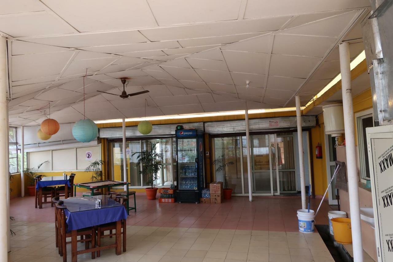 Zhim Zhim Guest House Bir  Bagian luar foto