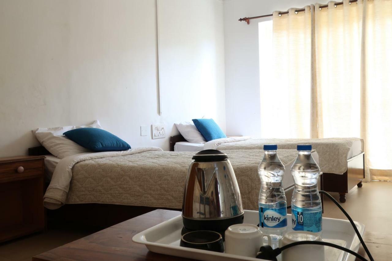 Zhim Zhim Guest House Bir  Bagian luar foto