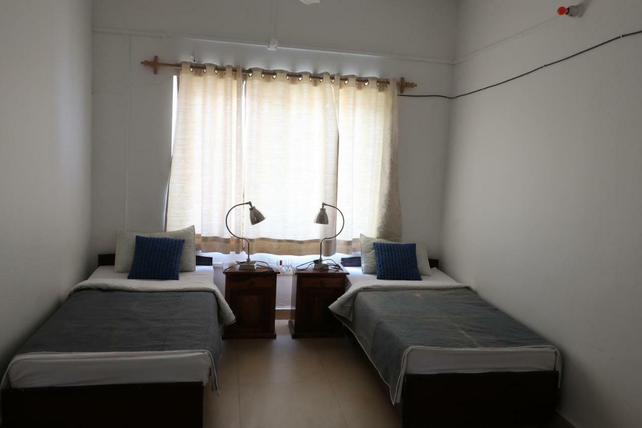 Zhim Zhim Guest House Bir  Bagian luar foto