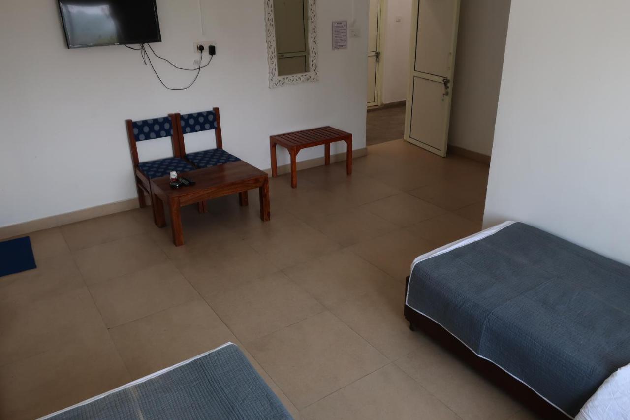 Zhim Zhim Guest House Bir  Bagian luar foto